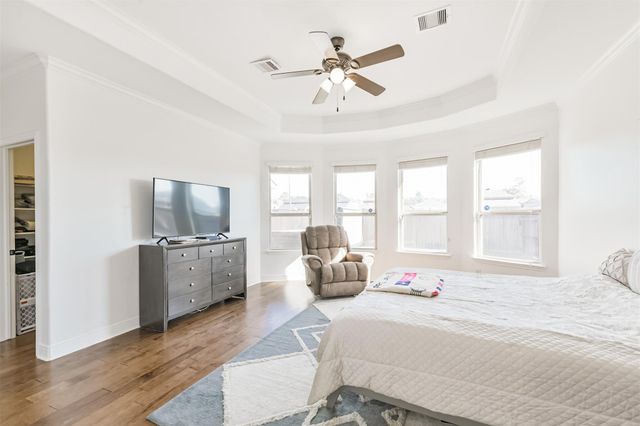 24622 Emerald Pool Falls Drive, Tomball, TX 77375