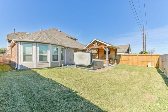 24622 Emerald Pool Falls Drive, Tomball, TX 77375