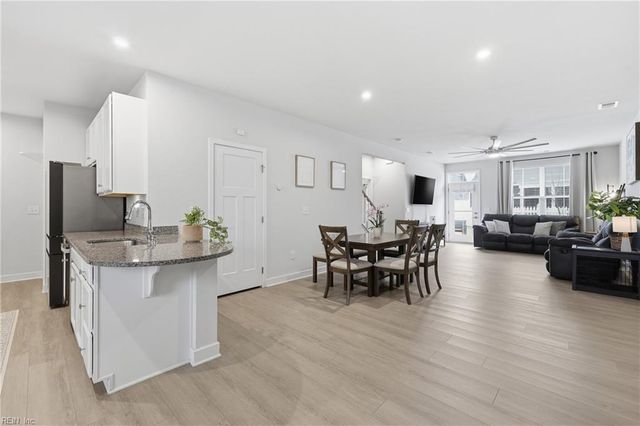 262 Bowler WAY, Smithfield, VA 23430