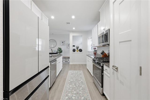 262 Bowler WAY, Smithfield, VA 23430