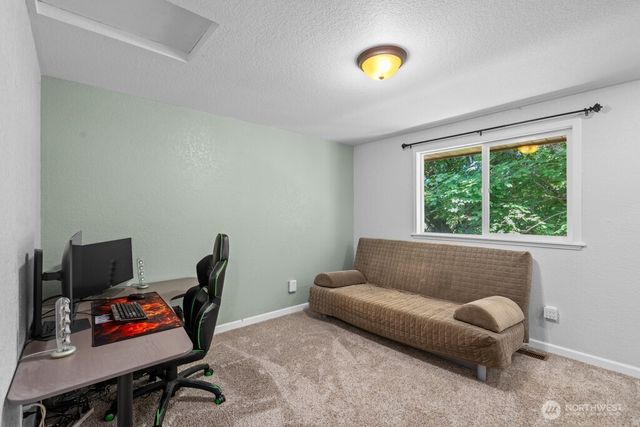 10429 34th Drive SE, Everett, WA 98208