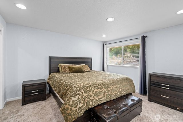 10429 34th Drive SE, Everett, WA 98208