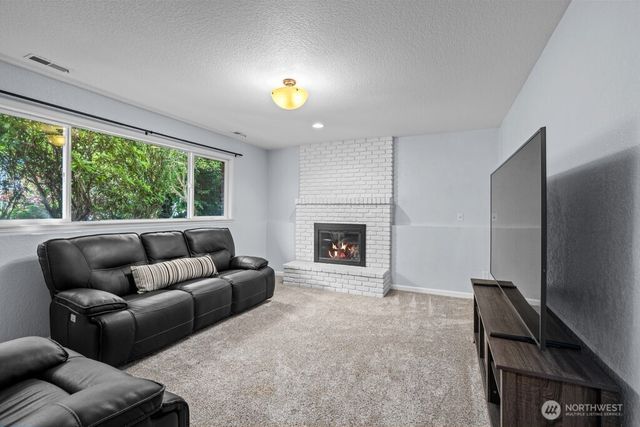 10429 34th Drive SE, Everett, WA 98208