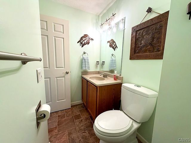 1413 Creek Pointe, Farmington, NY 14425