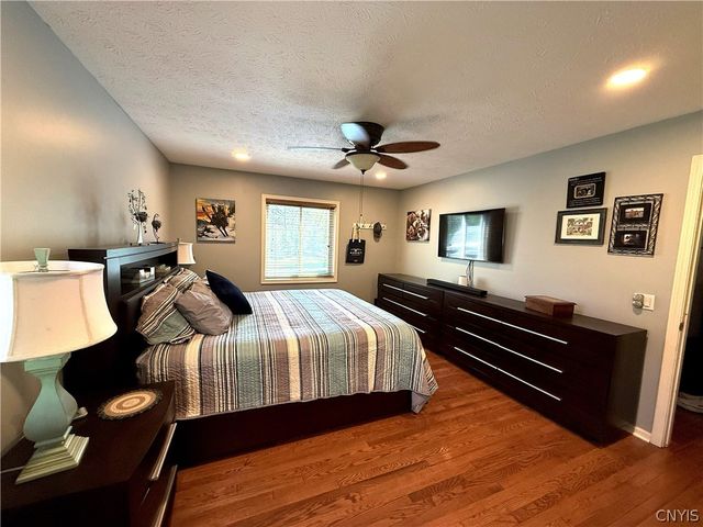 1413 Creek Pointe, Farmington, NY 14425
