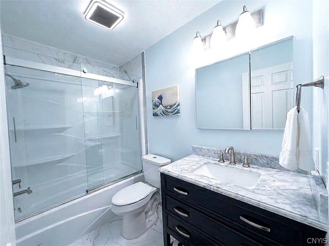 1413 Creek Pointe, Farmington, NY 14425