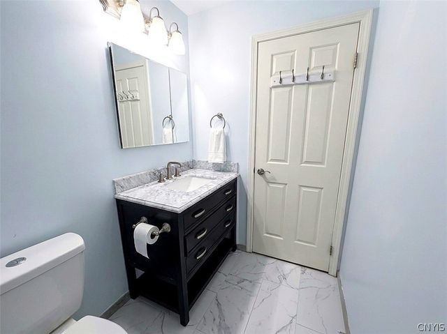 1413 Creek Pointe, Farmington, NY 14425