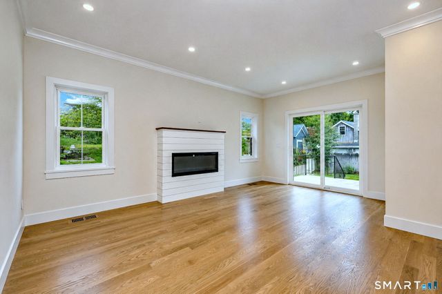 35 Myrtle Street, Norwalk, CT 06855
