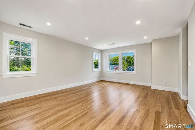 35 Myrtle Street, Norwalk, CT 06855