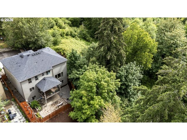 16531 Se ECKERT Ln, Damascus, OR 97089
