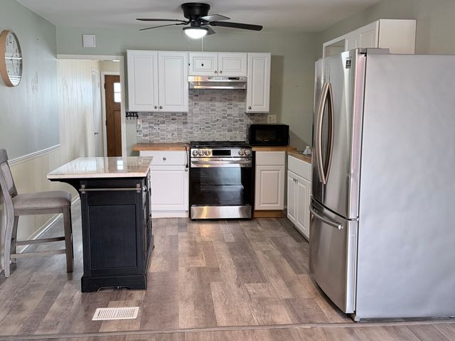 404 N Kinzie Street, Thornton, IL 60476