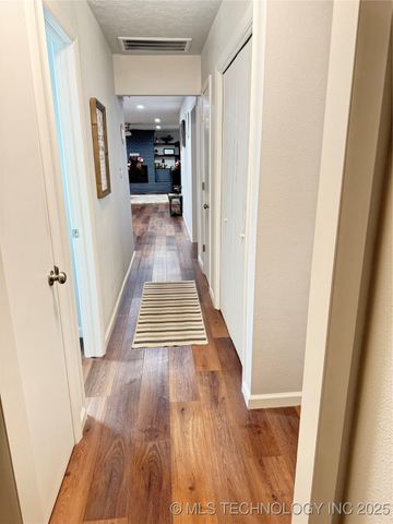 1335 N McFarland Place, Claremore, OK 74017