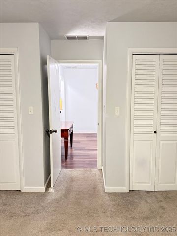 1335 N McFarland Place, Claremore, OK 74017