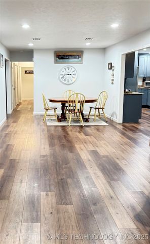 1335 N McFarland Place, Claremore, OK 74017