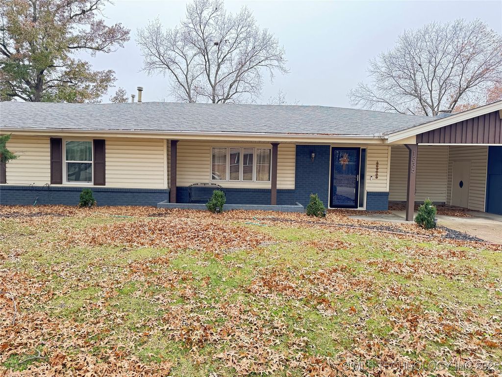 1335 N McFarland Place, Claremore, OK 74017