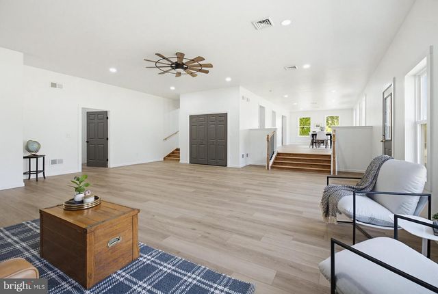 112 SAW MILL RD, Elizabethtown, PA 17022