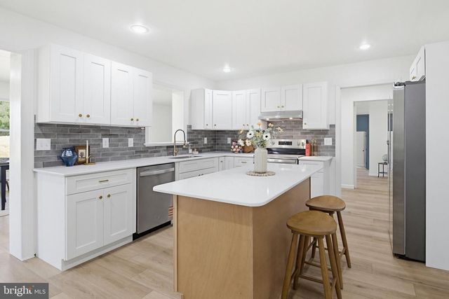 112 SAW MILL RD, Elizabethtown, PA 17022