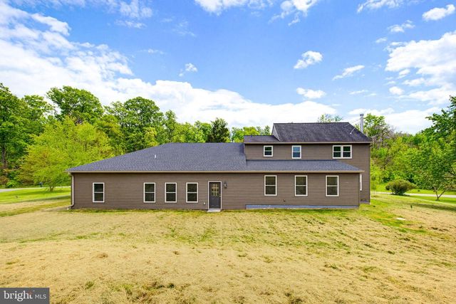 112 SAW MILL RD, Elizabethtown, PA 17022
