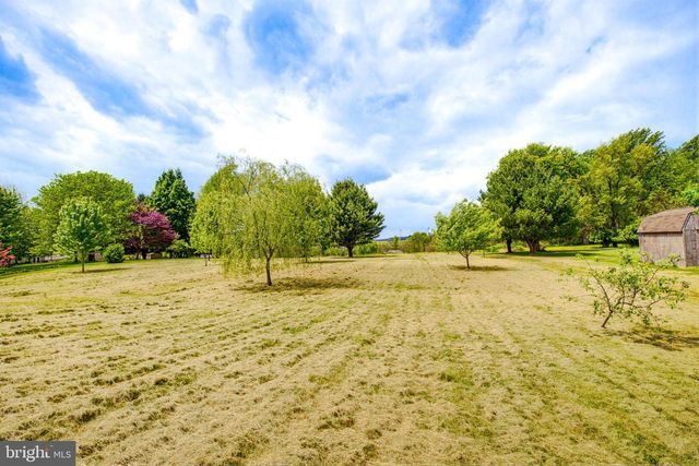 112 SAW MILL RD, Elizabethtown, PA 17022