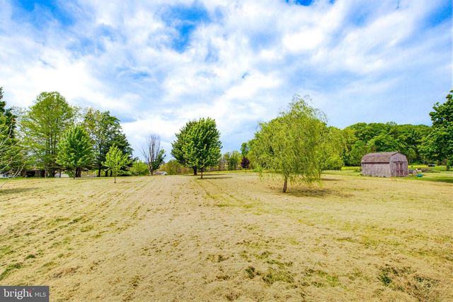 112 SAW MILL RD, Elizabethtown, PA 17022