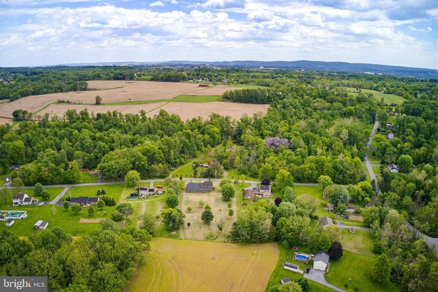 112 SAW MILL RD, Elizabethtown, PA 17022