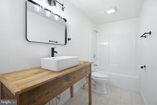 112 SAW MILL RD, Elizabethtown, PA 17022