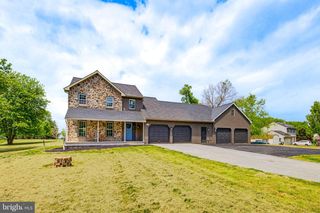 112 SAW MILL RD, Elizabethtown, PA 17022