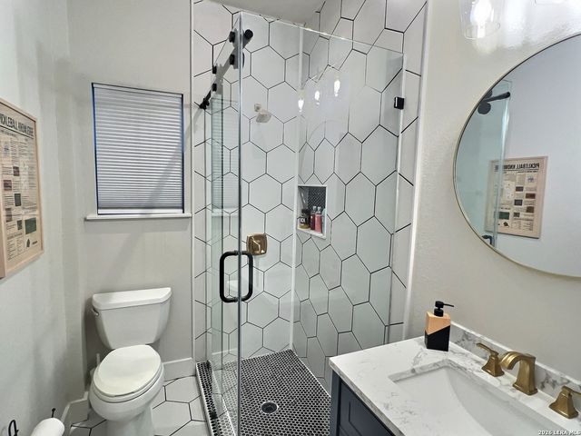 404 W Walnut, Seguin, TX 78155