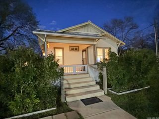 404 W Walnut, Seguin, TX 78155