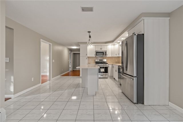 42 Belfield Drive, Johnston, RI 02919