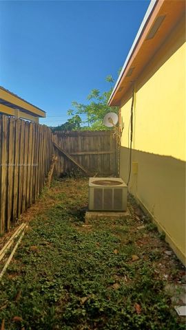 15724 SW 304th Terrace, Homestead, FL 33033