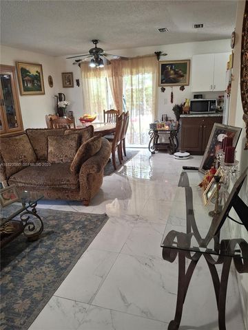 15724 SW 304th Terrace, Homestead, FL 33033