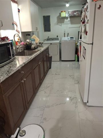 15724 SW 304th Terrace, Homestead, FL 33033