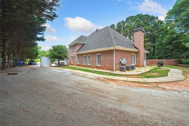 84 Gloster Road NW, Lawrenceville, GA 30044