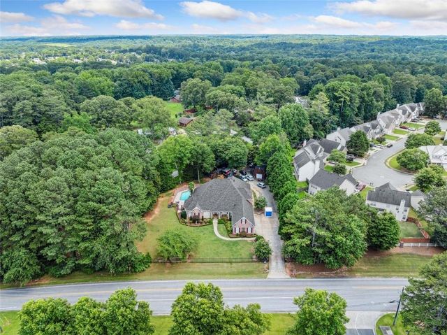 84 Gloster Road NW, Lawrenceville, GA 30044
