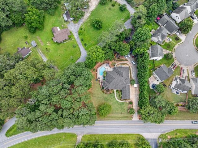 84 Gloster Road NW, Lawrenceville, GA 30044