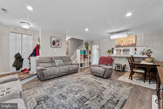 7302 ROKEBY DR, Manassas, VA 20109