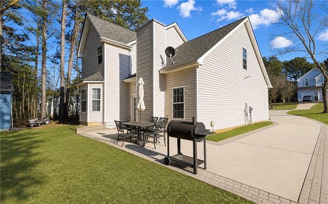 6585 Manor Creek Drive, Douglasville, GA 30135