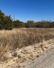 7194 Neal Drive, Brownwood, TX 76801