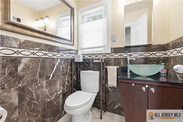 9 May Court, Piscataway, NJ 08854