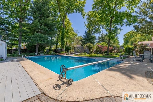 9 May Court, Piscataway, NJ 08854