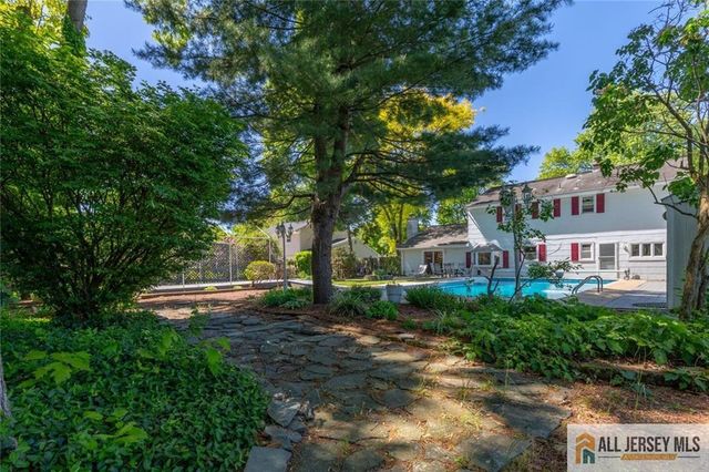 9 May Court, Piscataway, NJ 08854
