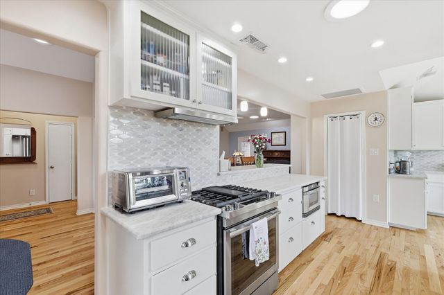 1032 Steeplewood Drive, Grapevine, TX 76051