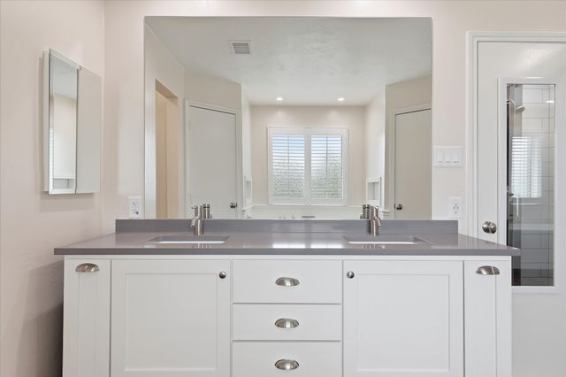 1032 Steeplewood Drive, Grapevine, TX 76051