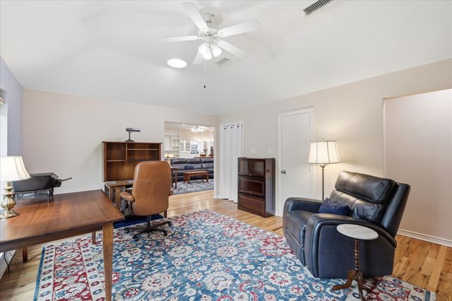 1032 Steeplewood Drive, Grapevine, TX 76051