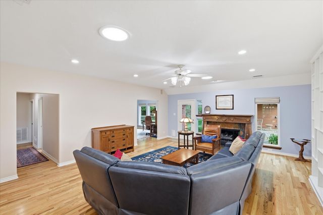 1032 Steeplewood Drive, Grapevine, TX 76051