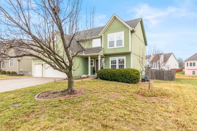 3821 SW Evergreen Lane, Lee's Summit, MO 64082