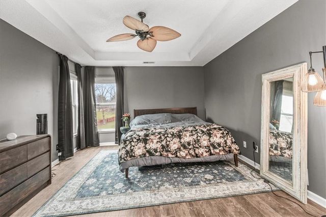 3821 SW Evergreen Lane, Lee's Summit, MO 64082