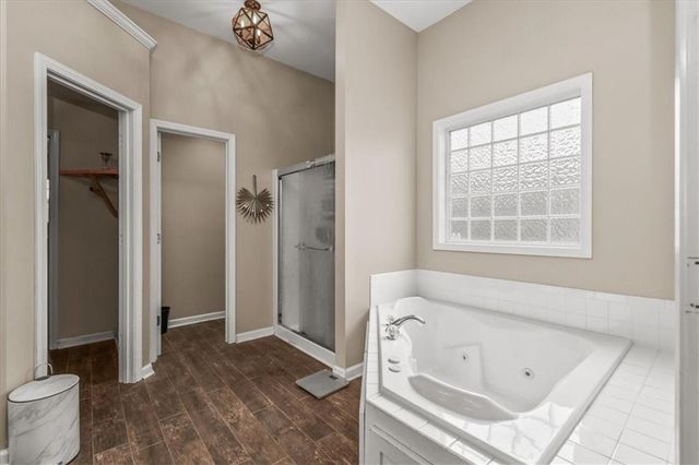 3821 SW Evergreen Lane, Lee's Summit, MO 64082