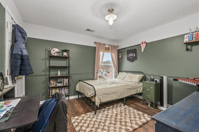 3821 SW Evergreen Lane, Lee's Summit, MO 64082